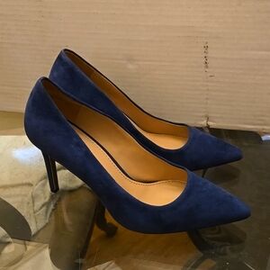 Tory Burch Heels Elane Suede Pumps in Blue